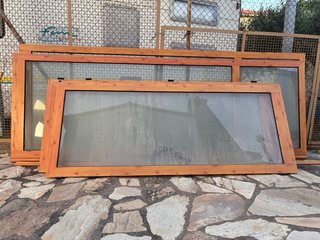Puertas y laterales de aluminio