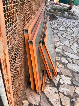 Puertas y laterales de aluminio