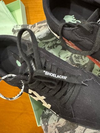 Sneakers Off-White low canva vulcanized