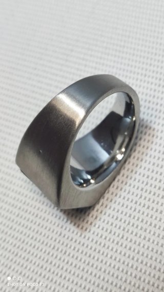 Anillo Acero inoxidable Ojo de Tigre.