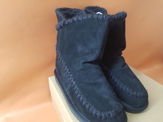 Botas Gioseppo T37 Negras y Doradas