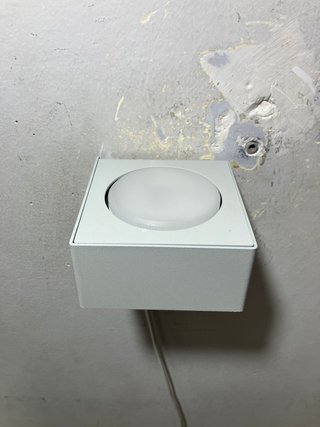 Lampada parete metallo grigio