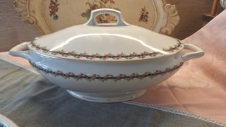 Vajilla Jäger Rosas y Guirnaldas