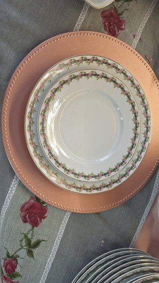 Vajilla Jäger Rosas y Guirnaldas