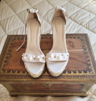 Sandalias de cuña para novia