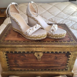 Sandalias de cuña para novia