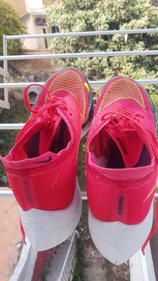 Nike ZoomX Rojo y Amarillo