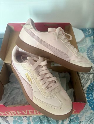 Zapatillas Puma Mujer Beige y Rosa (Negociable)