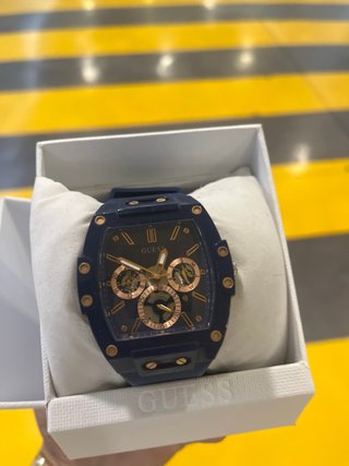 Reloj Guess azul marino