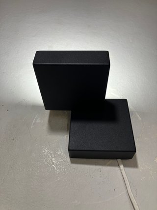 Lampada parete metallo nero