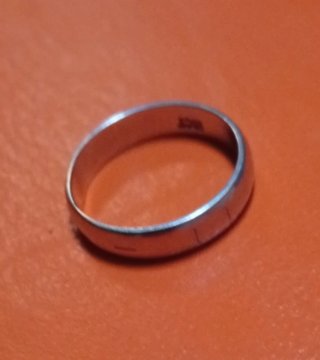 Anillo oro blanco 18 quilates