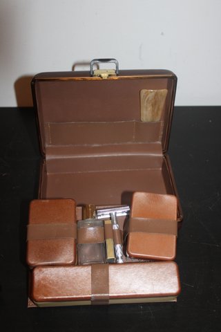 Set Bagno Anni '60-'70 + Rasoio Remington