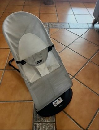 Hamaca BabyBjörn gris.