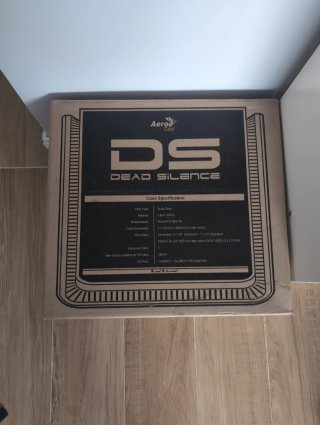 PC Aerocool DS Cube Negra y Dorada