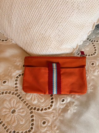 Estuche Jordi Labanda Naranja Dibujo Chica