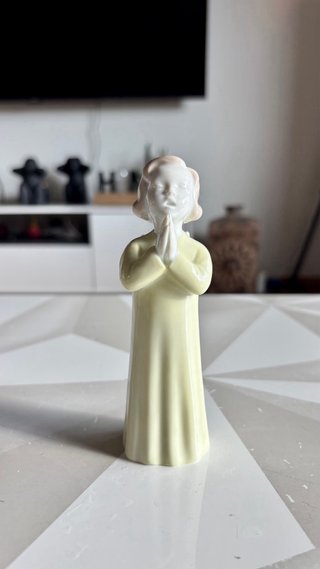 Anjo em Oração Vista Alegre – Porcelana Portuguesa