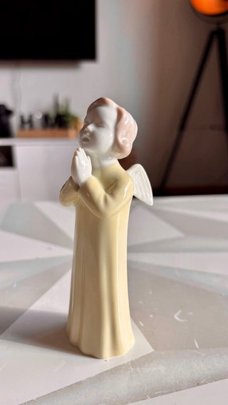 Anjo em Oração Vista Alegre – Porcelana Portuguesa