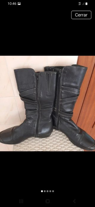 Botas altas negras de piel