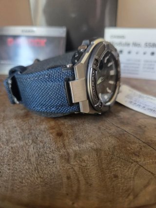 Casio G-SHOCK GST-W330AC