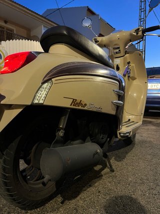 Moto LINTEX 125 Beige/Marrón 2017