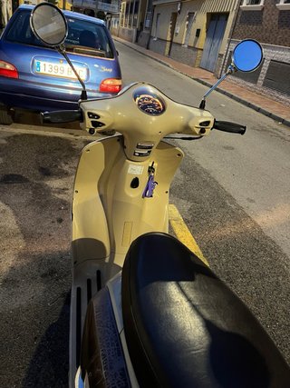 Moto LINTEX 125 Beige/Marrón 2017
