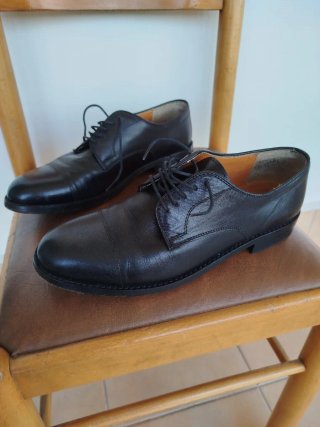 Zapatos de vestir de piel negros