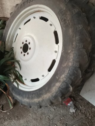 Juego ruedas 270/95R32 300/95R46