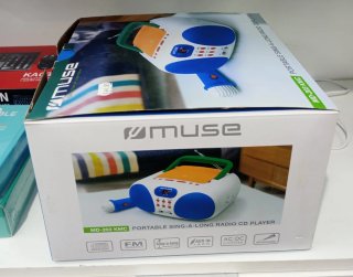 Muse MD-203 KMC Radio CD Portátil Karaoke