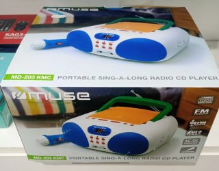 Muse MD-203 KMC Radio CD Portátil Karaoke
