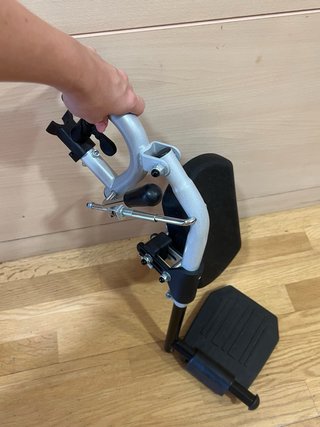 Pata derecha silla de ruedas (extension)