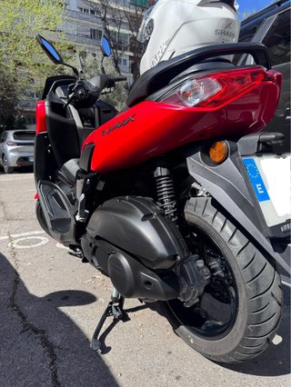 Yamaha NMAX 125 2023 Roja