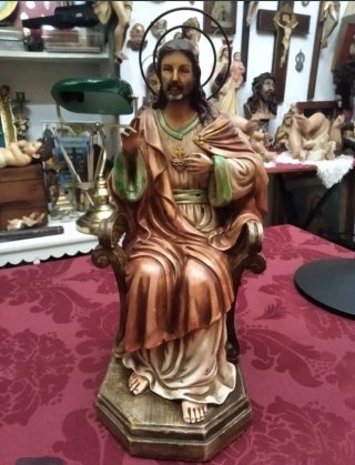 Cristo Rey Figura Religiosa