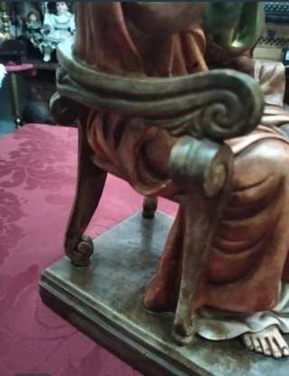 Cristo Rey Figura Religiosa