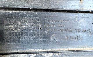 Moldura de puerta trasera izquierda Citroen Xantia