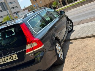 Volvo V70 2014