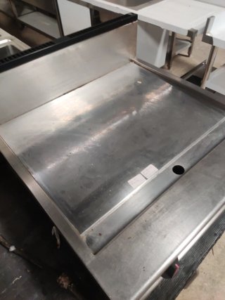 PLANCHA ELÉCTRICA CROMO PROFESIONAL MIRA MI PERFIL