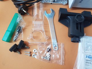 Fresadora y base para madera