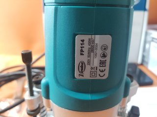 Fresadora y base para madera