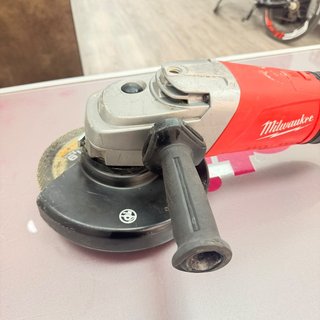 Radial Milwaukee Agvm 24-230 Gex 2400W