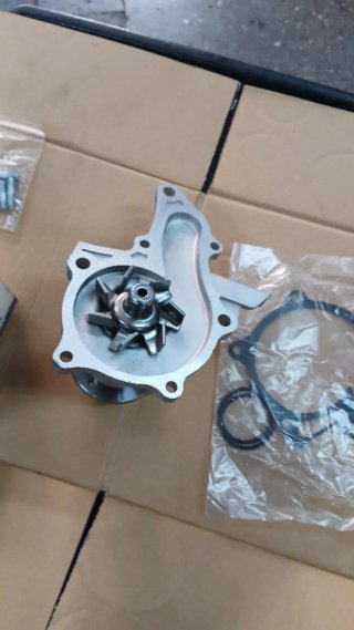 Bomba de agua Dolz Toyota nueva