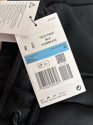 Pantalón Nike Tech Negro