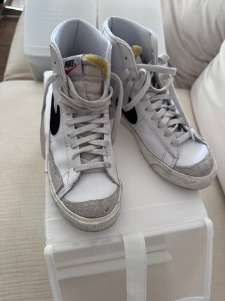 Nike CZ1055-100 Botas Talla 39
