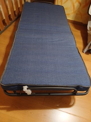 Cama Plegable Azul y Marrón