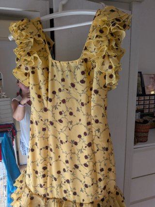 Bata Rociera / Traje Gitana Amarillo