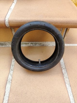 Rueda de patinete 8 1/2 x 2 con camara