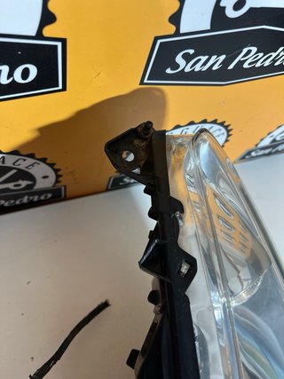 Faro Peugeot 308 SW