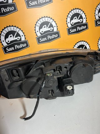 Faro Peugeot 308 SW