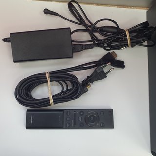 Barra Sonido Samsung HW-B550 Con Subwoofer Inalámbrico 410W