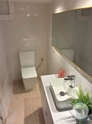 Local comercial en venta en El Raval en Barcelona