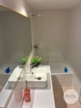 Local comercial en venta en El Raval en Barcelona